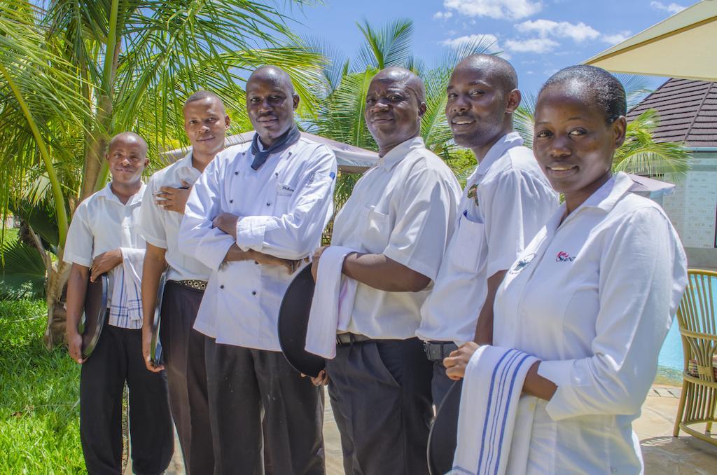 Lotfa Resort Diani Diani Beach Eksteriør billede